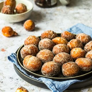 Castagnole Fritte ( Italian Carnival Fritters)