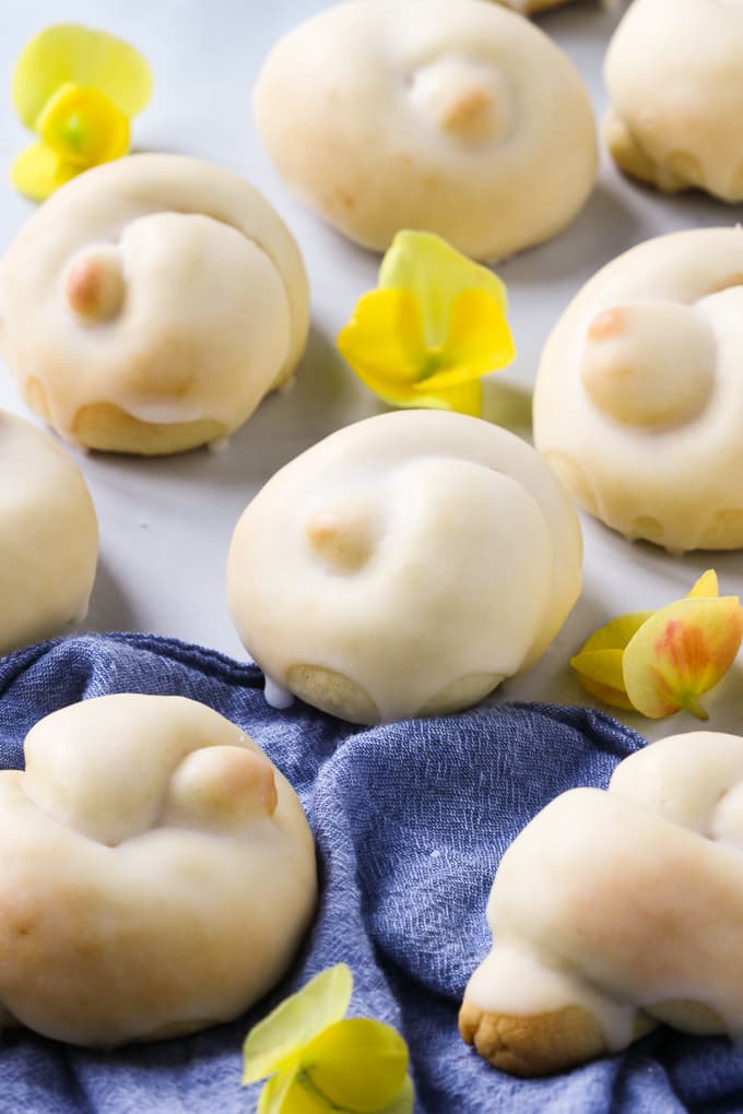 Italian Tarallucci cookies topped with a lemon glaze