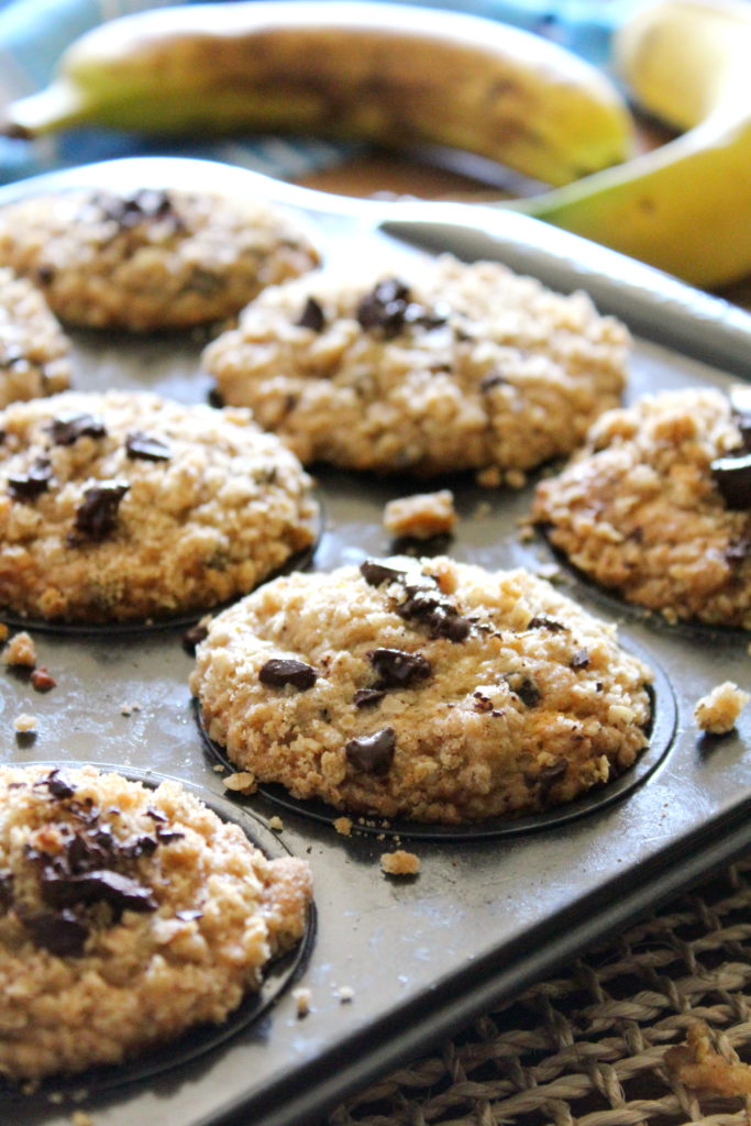 banana-oatmeal-chocolate-chip-muffins