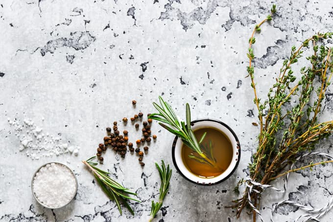 Fresh rosemary, fennel, pepper corns and sea salt with olive oil.