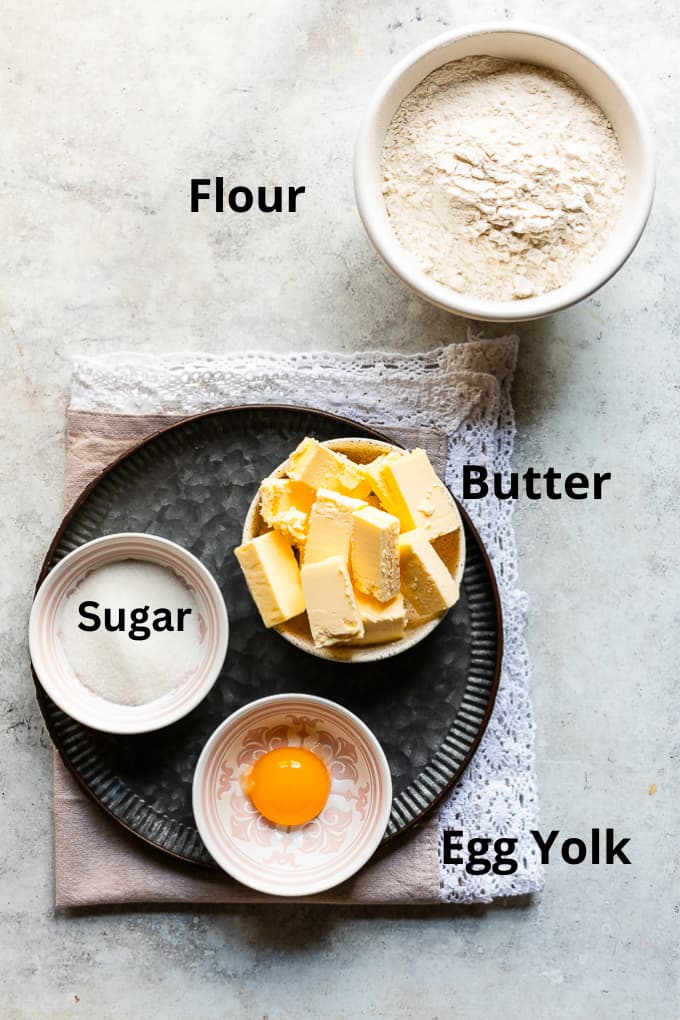 Ingredients to make a crostata dough.